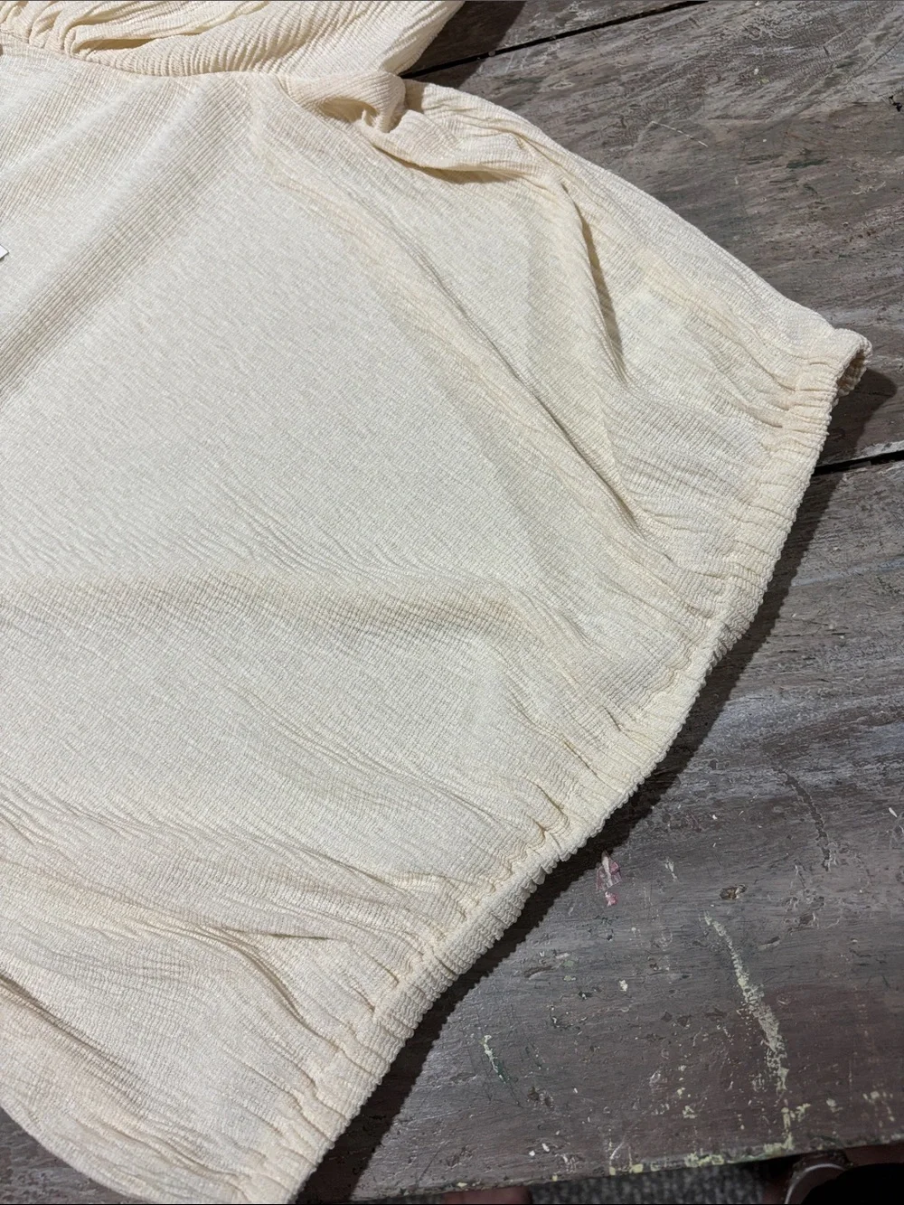 Astr Cream Textured Puff Sleeve Blouse